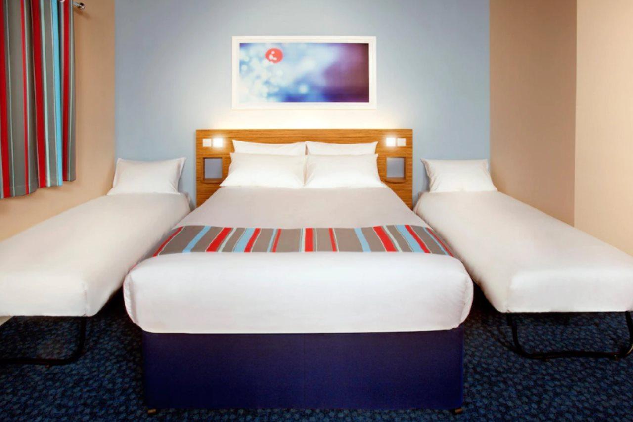 Travelodge Maidenhead Central Esterno foto