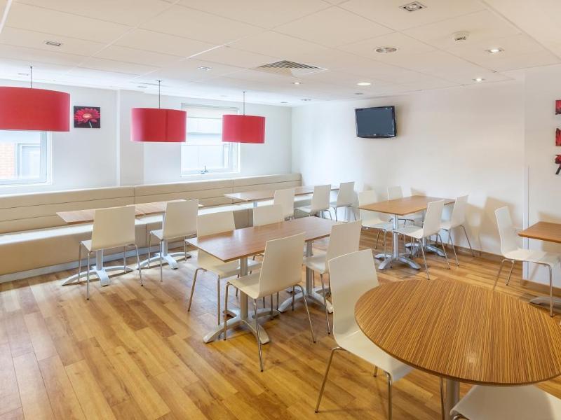 Travelodge Maidenhead Central Esterno foto